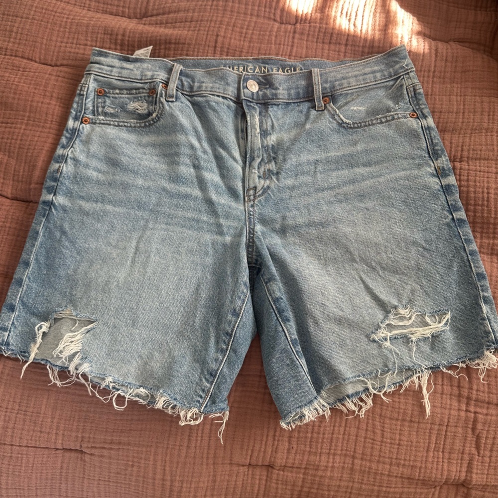American Eagle Distressed Denim Cutoff Shorts Size 8